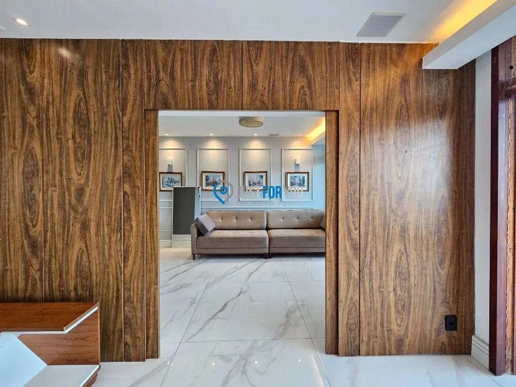 Floor-to-ceiling windows in a 3-bedroom apartment, 250 m² — photo 24