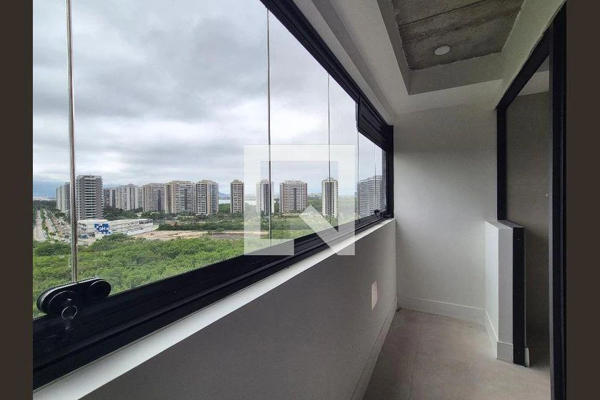 3-bedroom apartment with a mountain view in Rio de Janeiro — photo 3