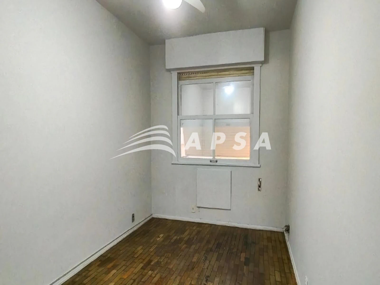 128 m² unfurnished apartment with 4 bedrooms and closed kitchen — photo 14