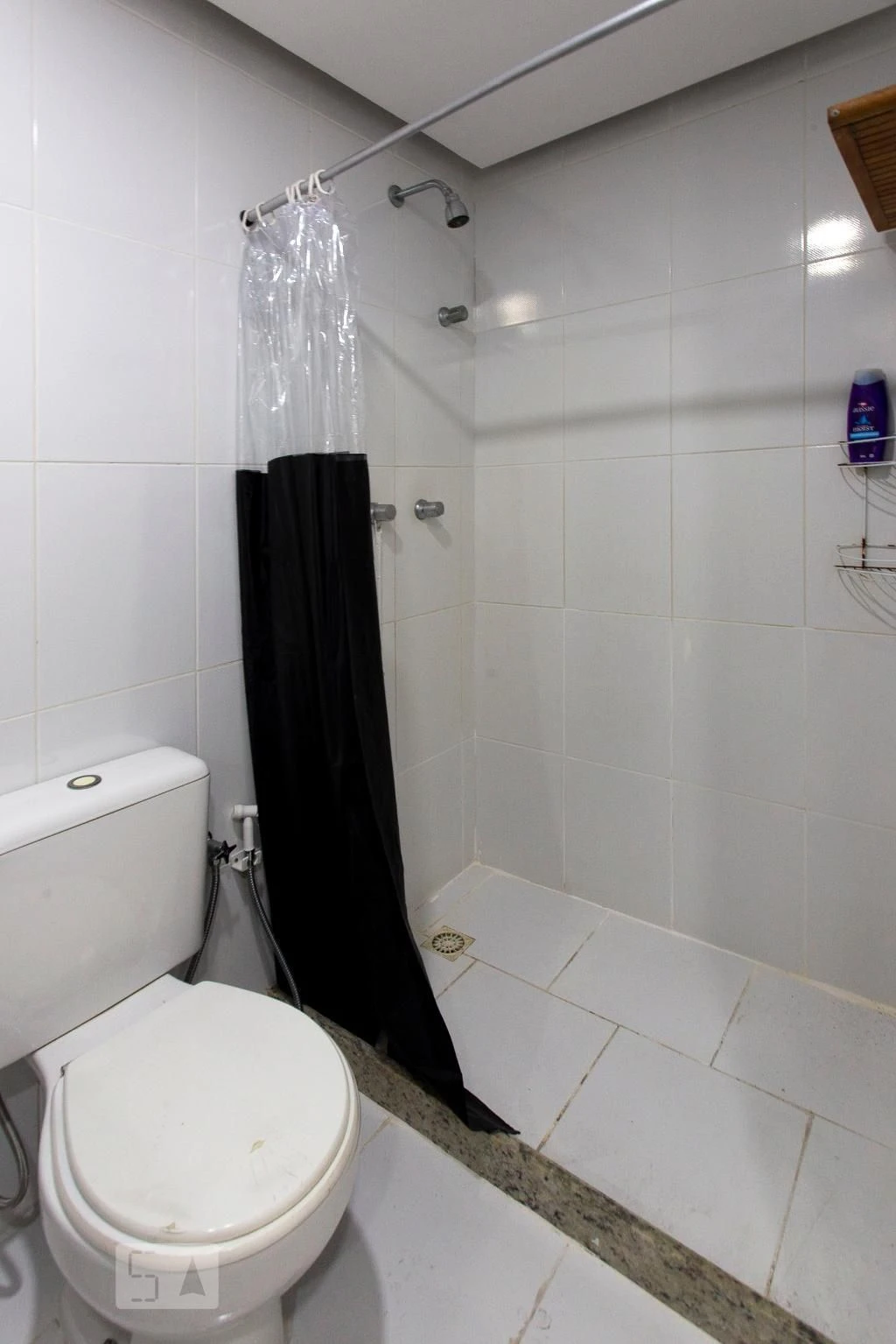 3-bedroom apartment with balcony and 2 parking spots — photo 32