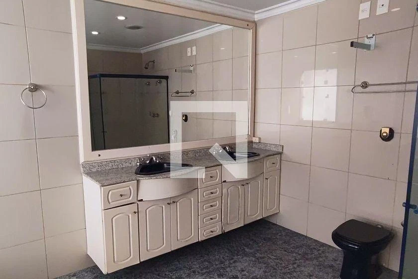 House with 6 en-suites and 8 bathrooms, 650 m² — photo 49