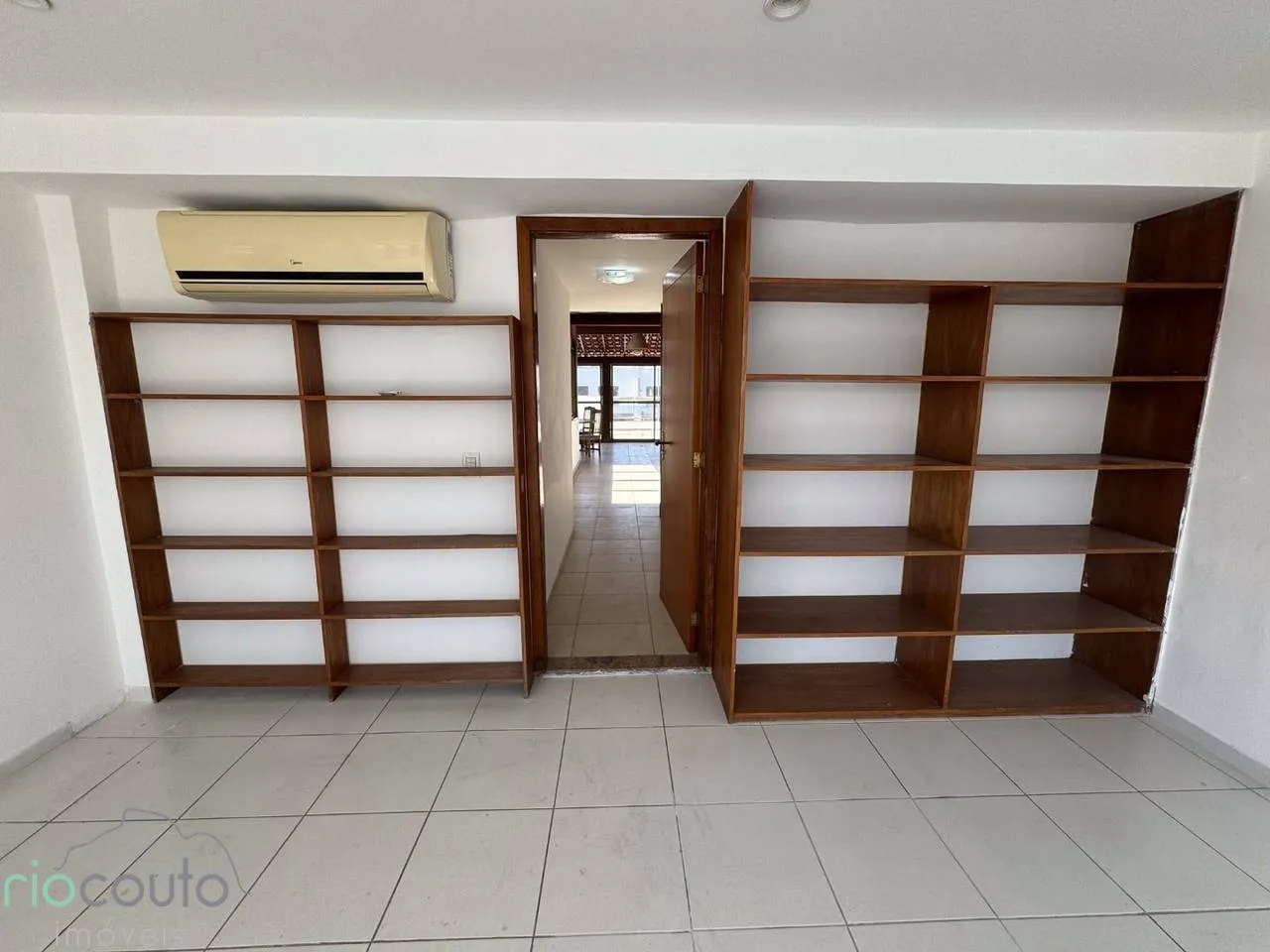 Duplex penthouse with 3 bedrooms and 291 m² terrace — photo 47