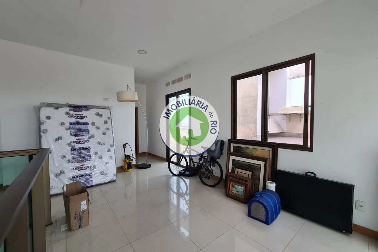 Unfurnished apartment with 4 bedrooms and 5 bathrooms — photo 24
