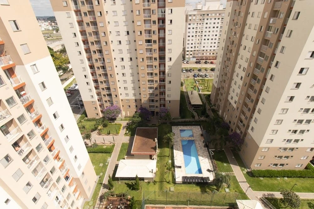 2-bedroom apartment in a building with a gym — photo 18