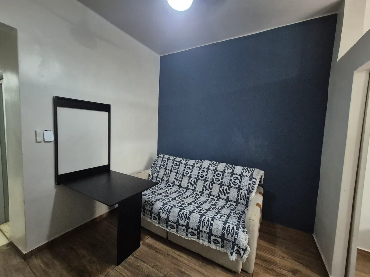 1 quarto e piso de madeira ou laminado: apartamento de 32 m² — photo 5