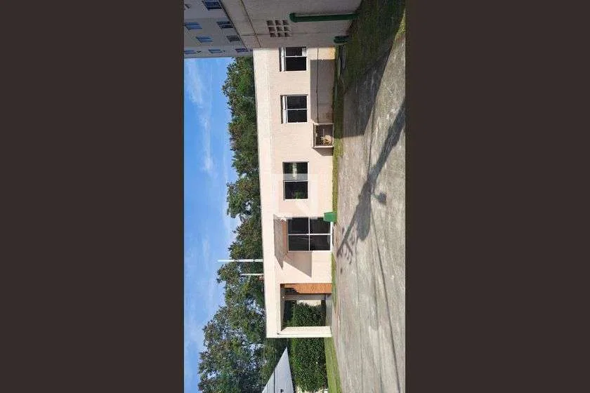 Furnished 1-bedroom apartment with 42 m² and parking — photo 13
