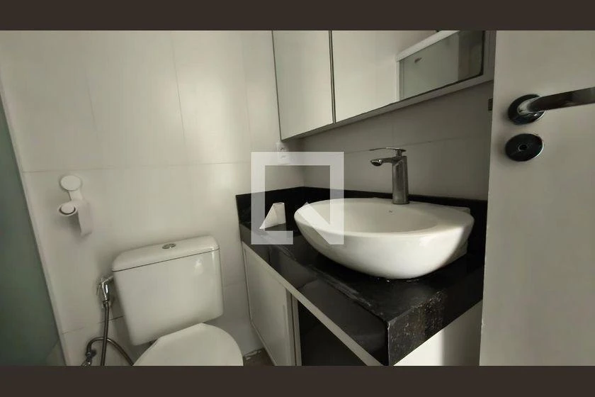 Balcony with a grill in a 3-bedroom apartment, 311 m² — photo 48