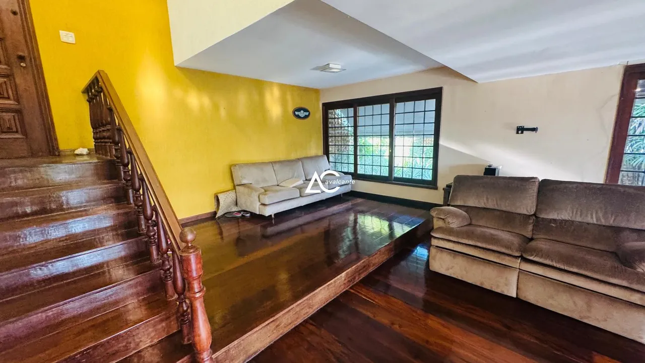 House with 4 bedrooms and 4 bathrooms plus balcony grill — photo 3