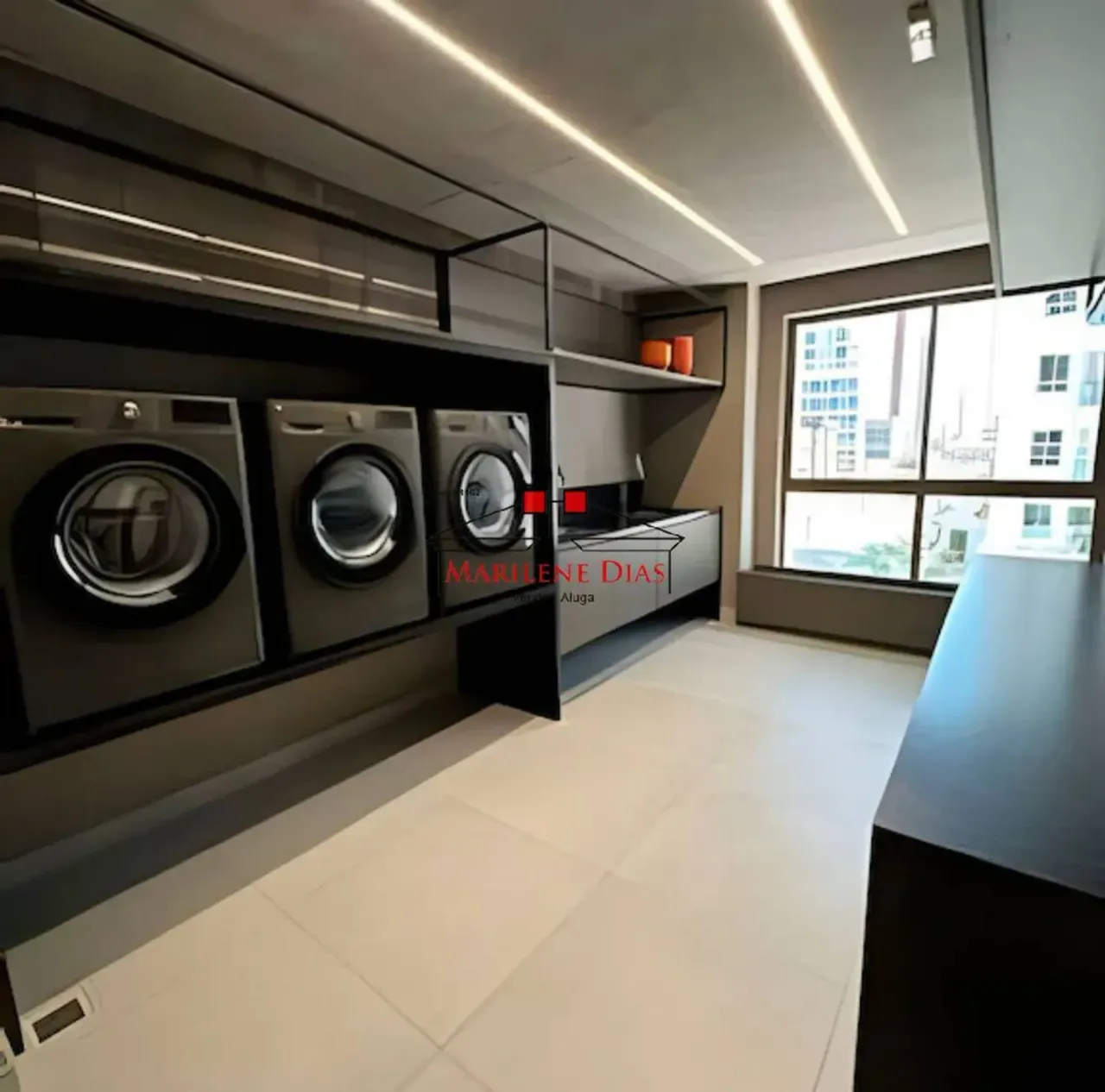 Furnished apartment, 30 m², with floor-to-ceiling windows — photo 16