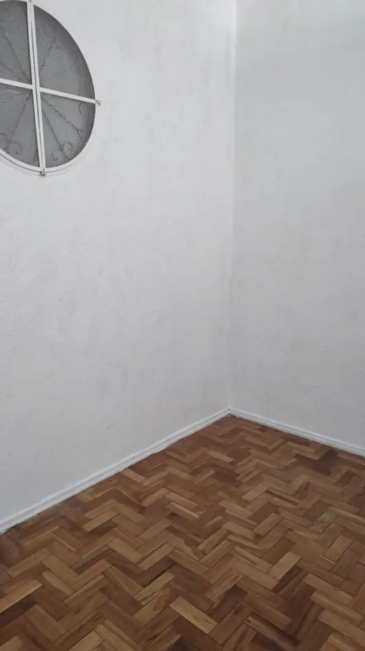 Apartment, 45 m², with wood or laminate floors — photo 4