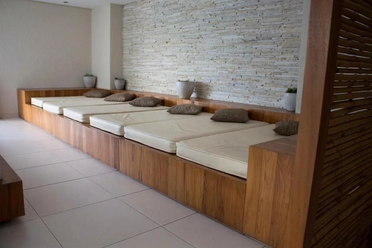 2-bedroom apartment with a glass-enclosed balcony — photo 16
