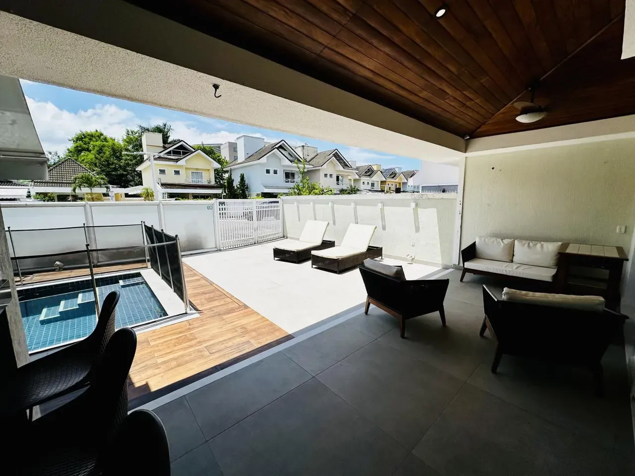 Furnished house, 250 m², with a grill on the balcony — photo 9