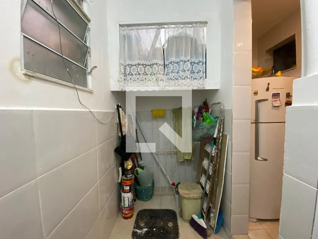 Washing machine in a one-bedroom apartment, 37 m² — photo 19
