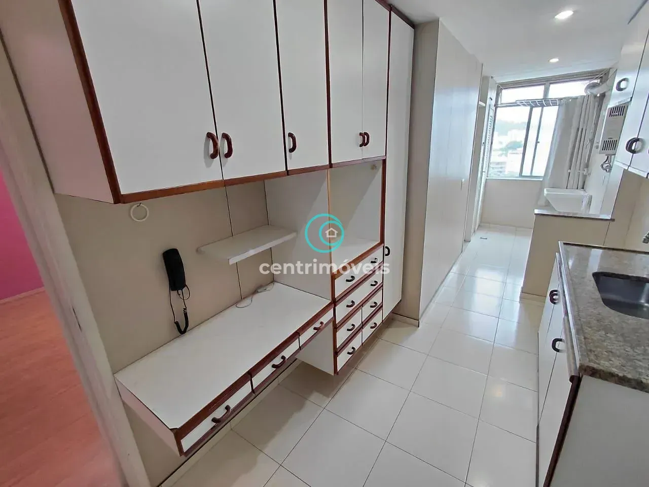 2-bedroom apartment with a mountain view in Rio de Janeiro — photo 23