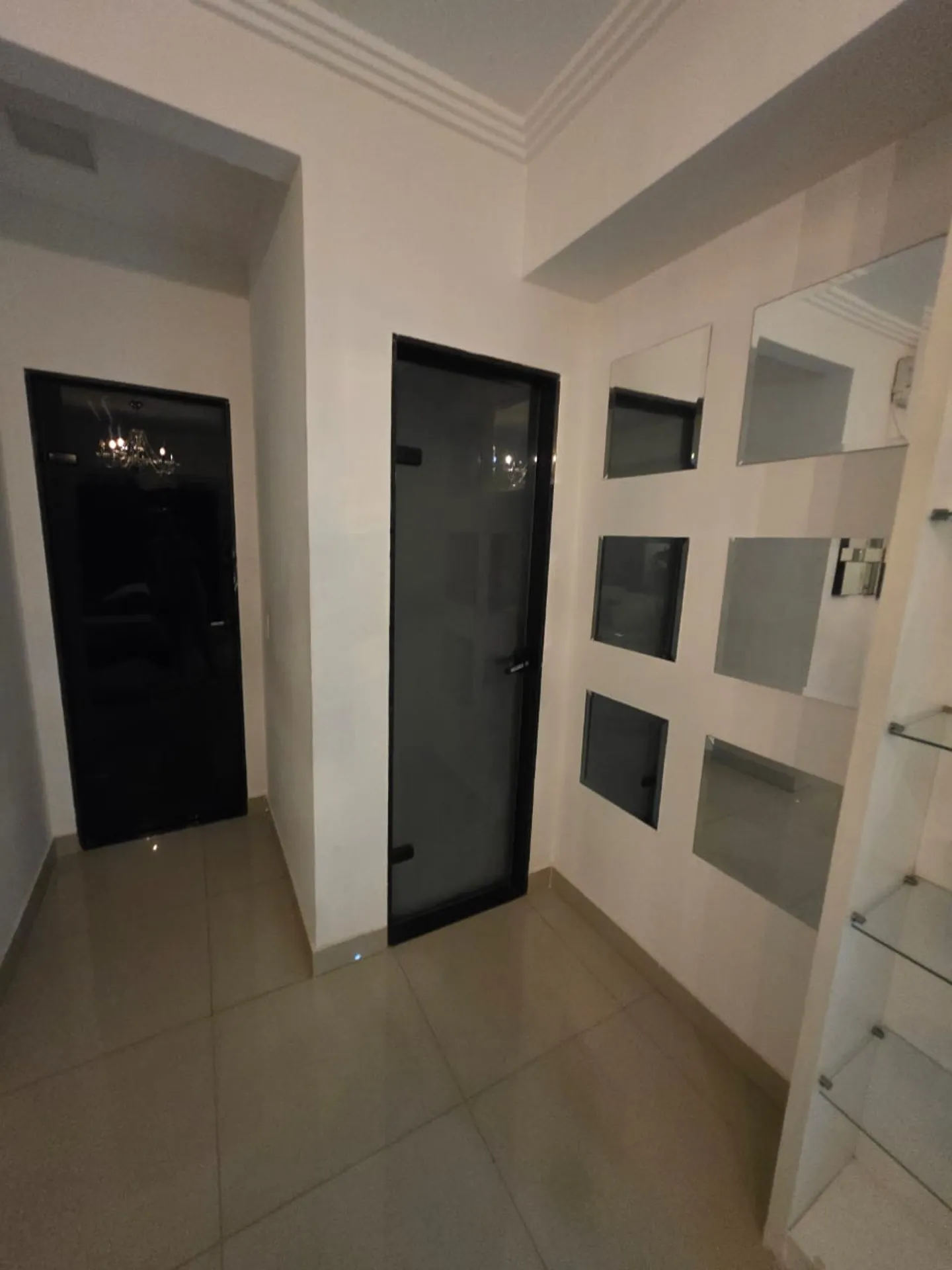 Балкон з грилем та 3 спальні: будинок 323 м² — photo 30