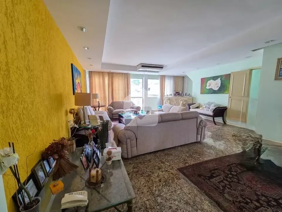 Furnished duplex penthouse with 4 bedrooms and 264 m² — photo 4
