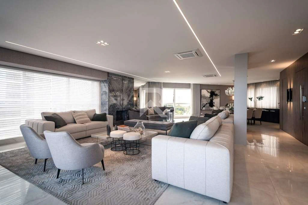 Квартира 373 м² з 4 спальнями-сюїтами і 5 місцями — photo 2