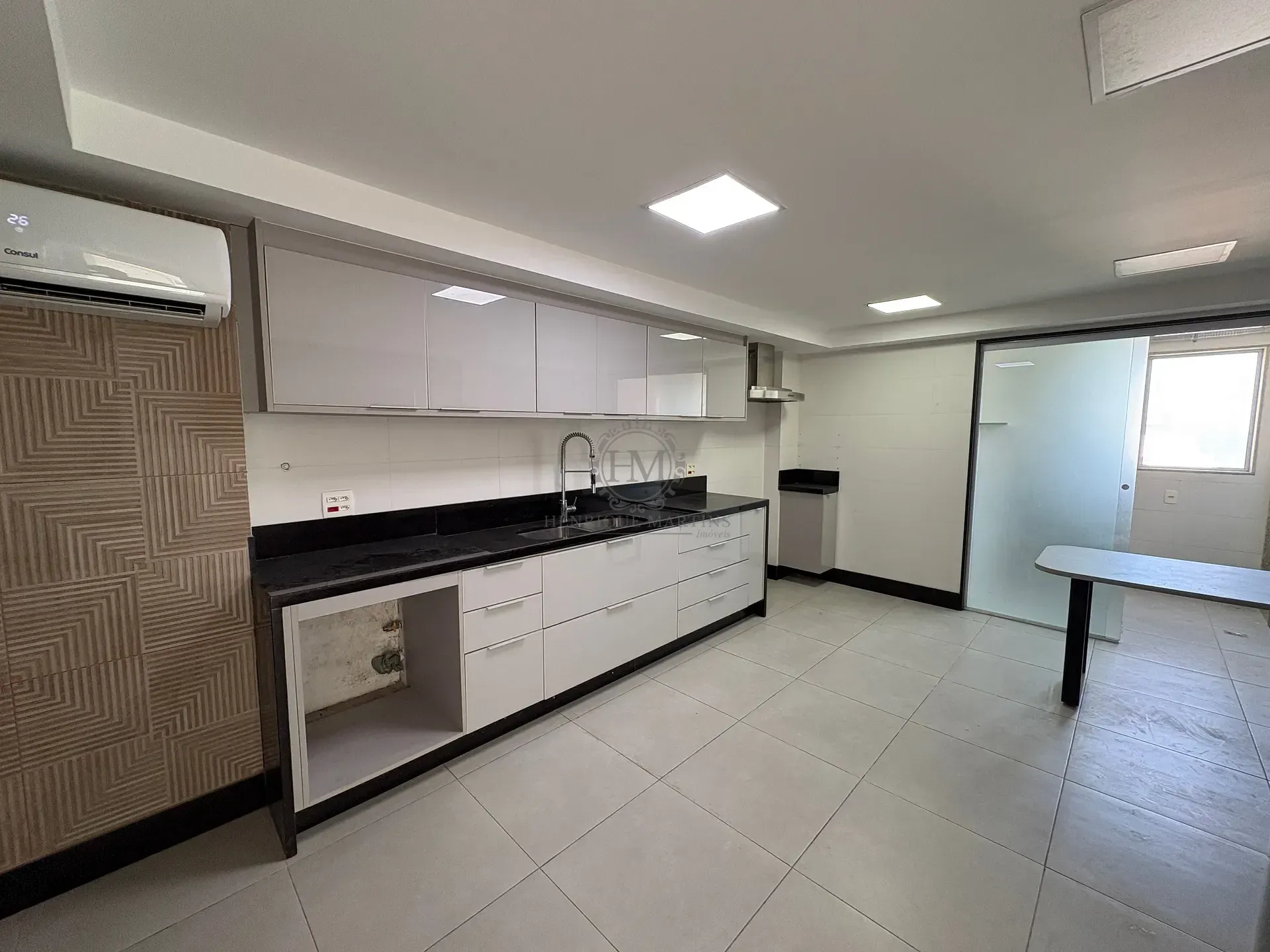 Triplex penthouse with 3 bedrooms and water view — photo 30