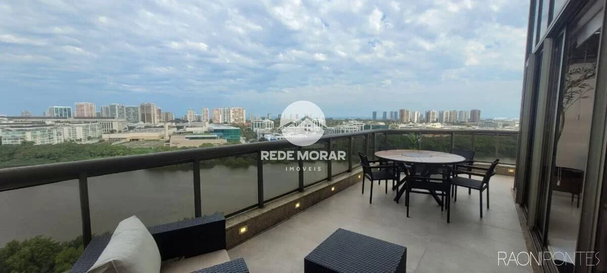 268 m² apartment with a water view and a bathtub — photo 21