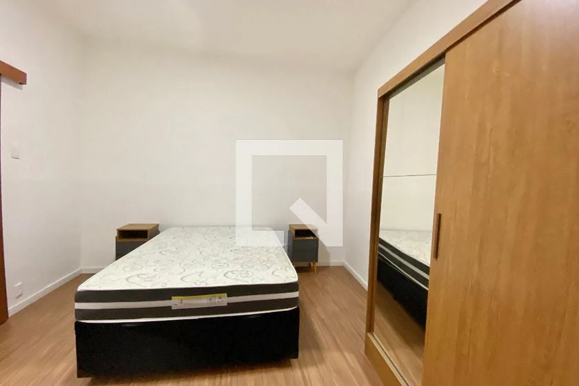 Departamento de 2 dormitorios con balcón cerrado con vidrio — photo 5