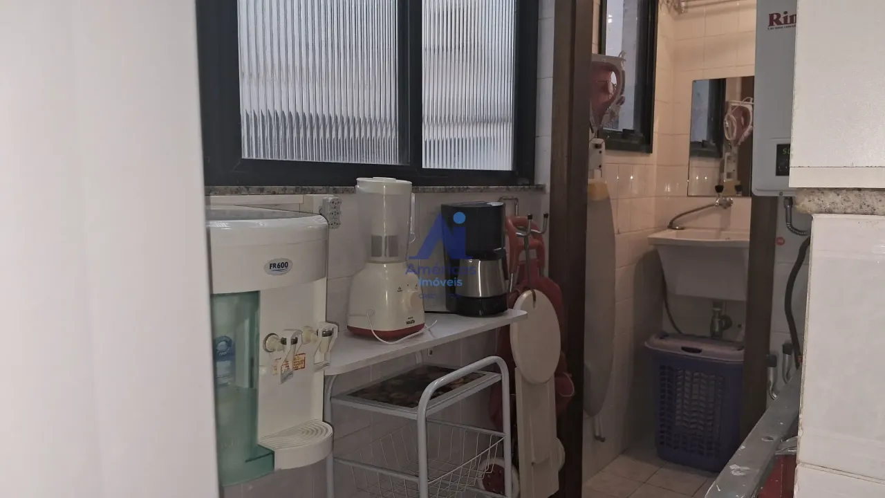 Apartamento com 3 quartos e cozinha em ambiente fechado — photo 7