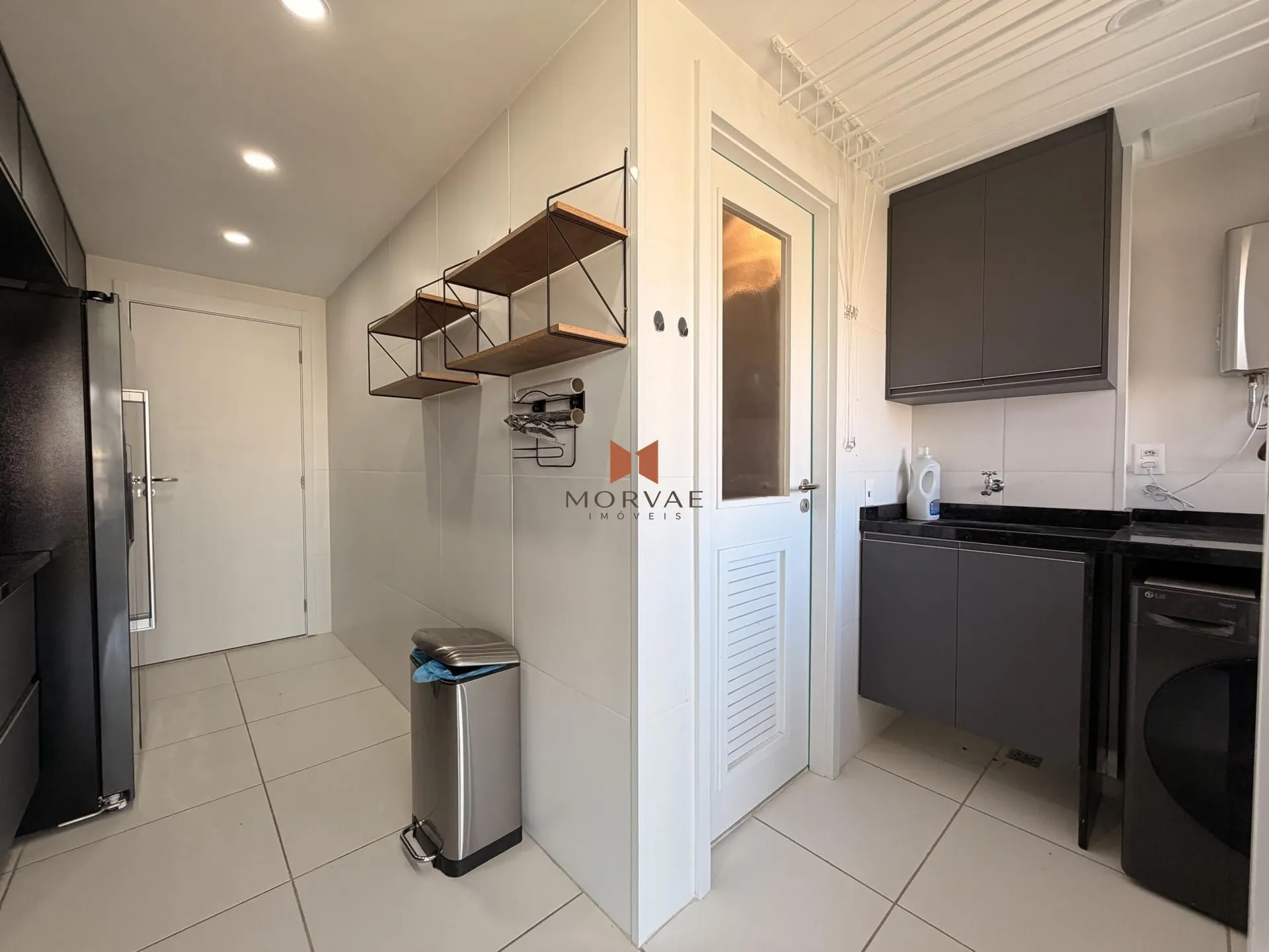 3 quartos e janelas do piso ao teto: apartamento de 125 m² — photo 92