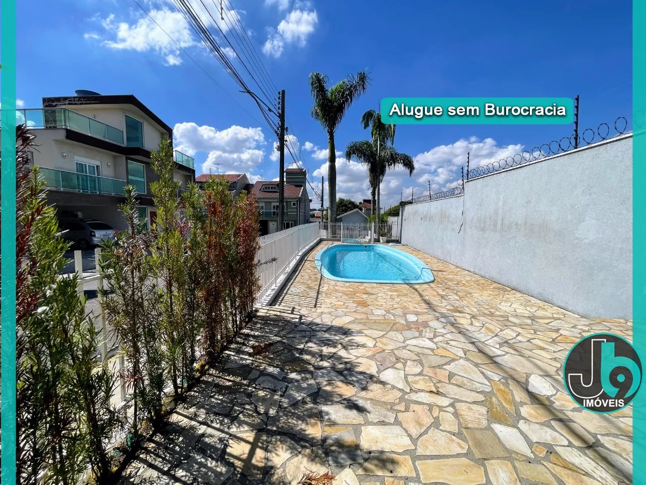 360 m² townhouse with 3 en-suite bedrooms and parking — photo 63