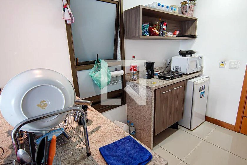 Оренда мебльованої 1-кімнатної квартири 40 м² з душем у склі — photo 11