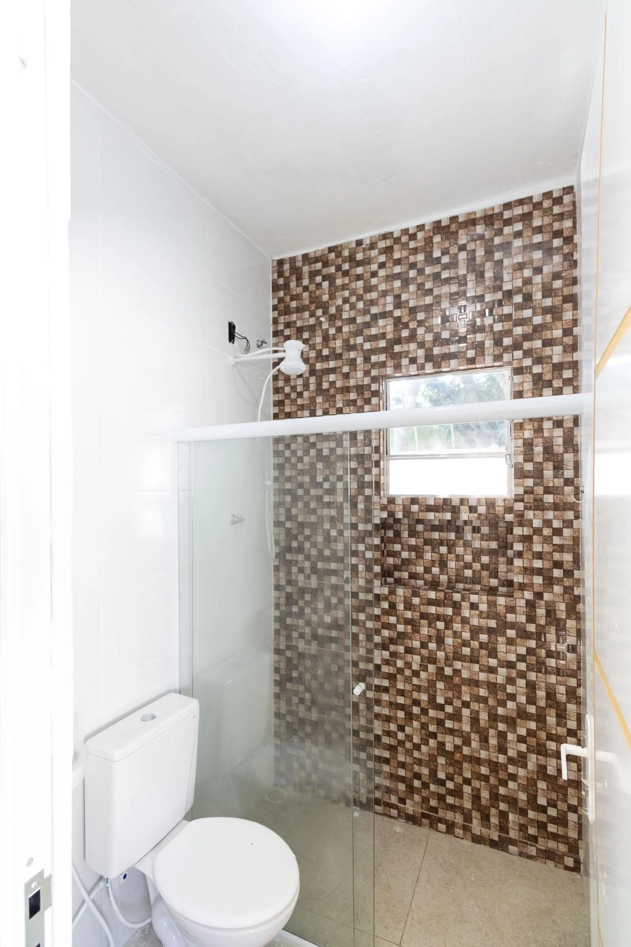 Будинок без меблів з 1 спальнею та кухнею open-plan — photo 6