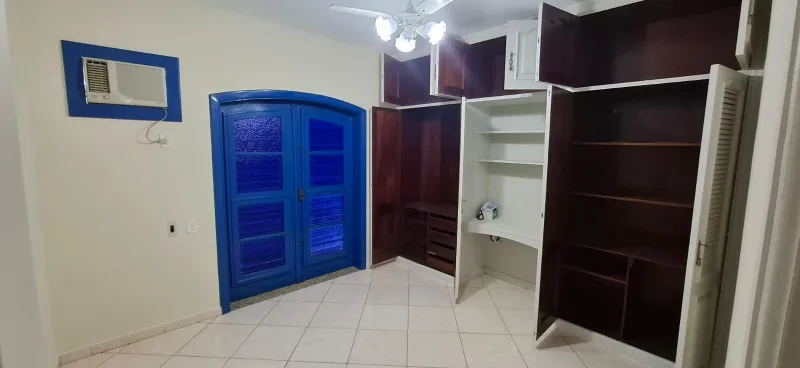 Житловий будинок на 4 спальні та вбудовані шафи — photo 10