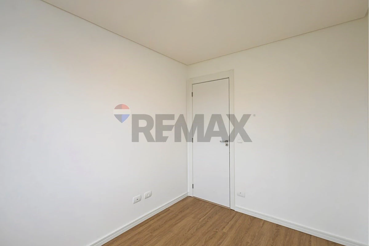 2-bedroom apartment with floor-to-ceiling windows — photo 22