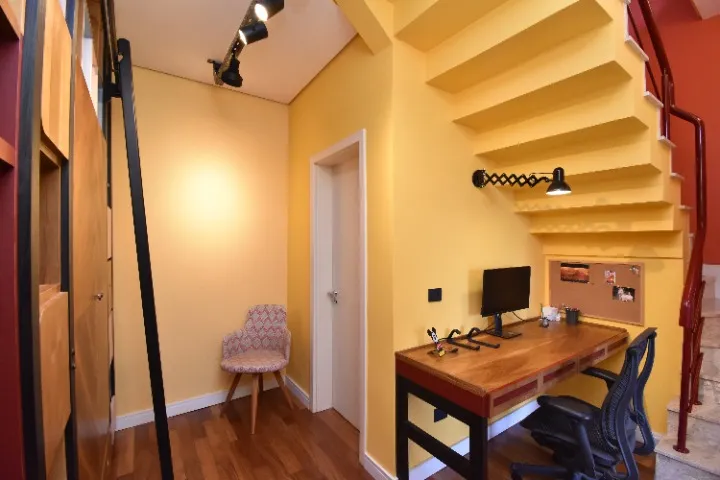 Furnished 2-bedroom apartment with 4 bathrooms — photo 10