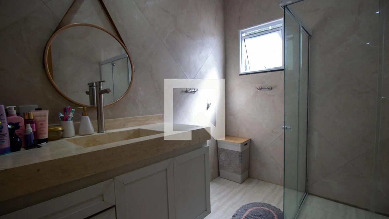Furnished house with 5 bedrooms and 6 parking spaces — photo 23