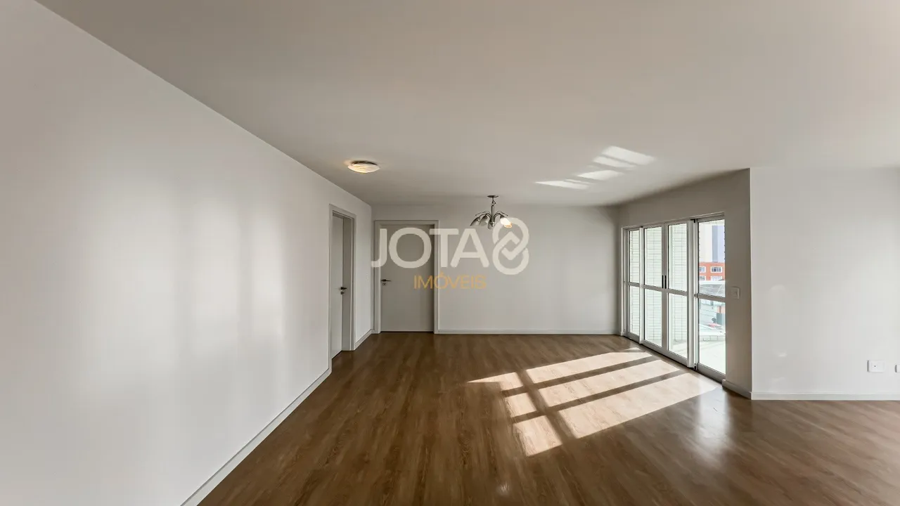 Apartamento com 3 quartos e varanda, 180 m² — photo 2