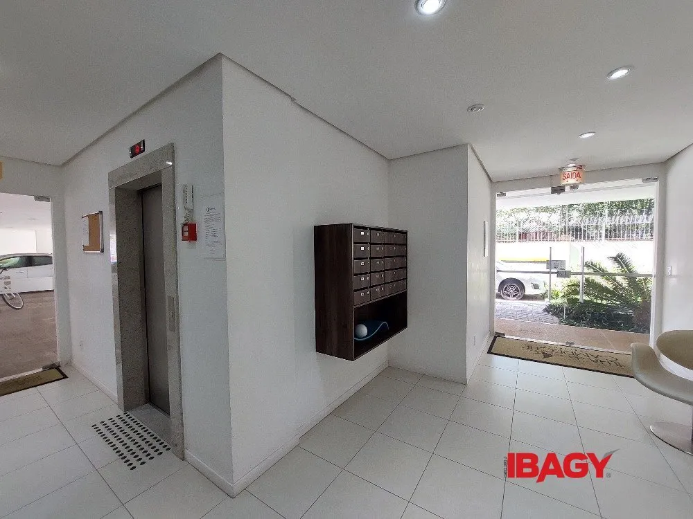 69 m² 2-bedroom apartment with balcony and built-in grill — photo 23