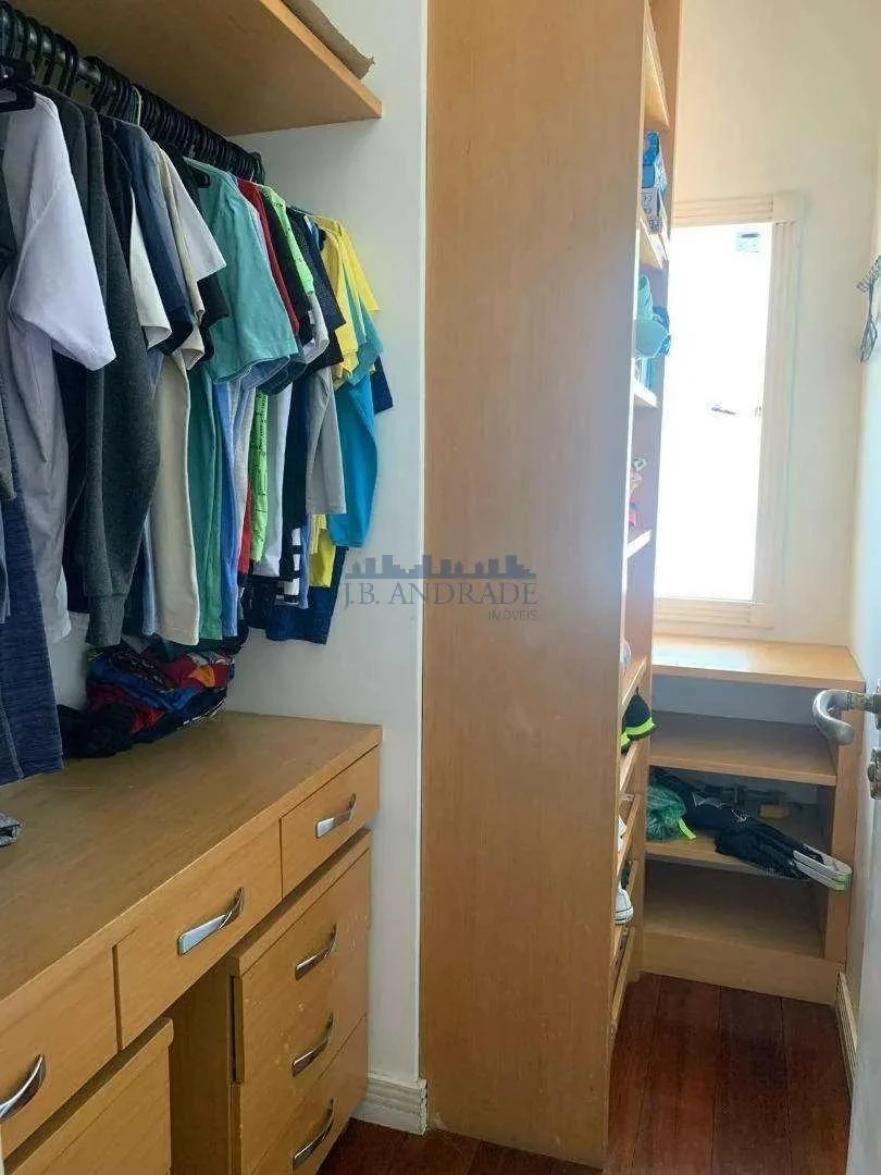 House with 6 en-suite bedrooms and 12 bathrooms — photo 25