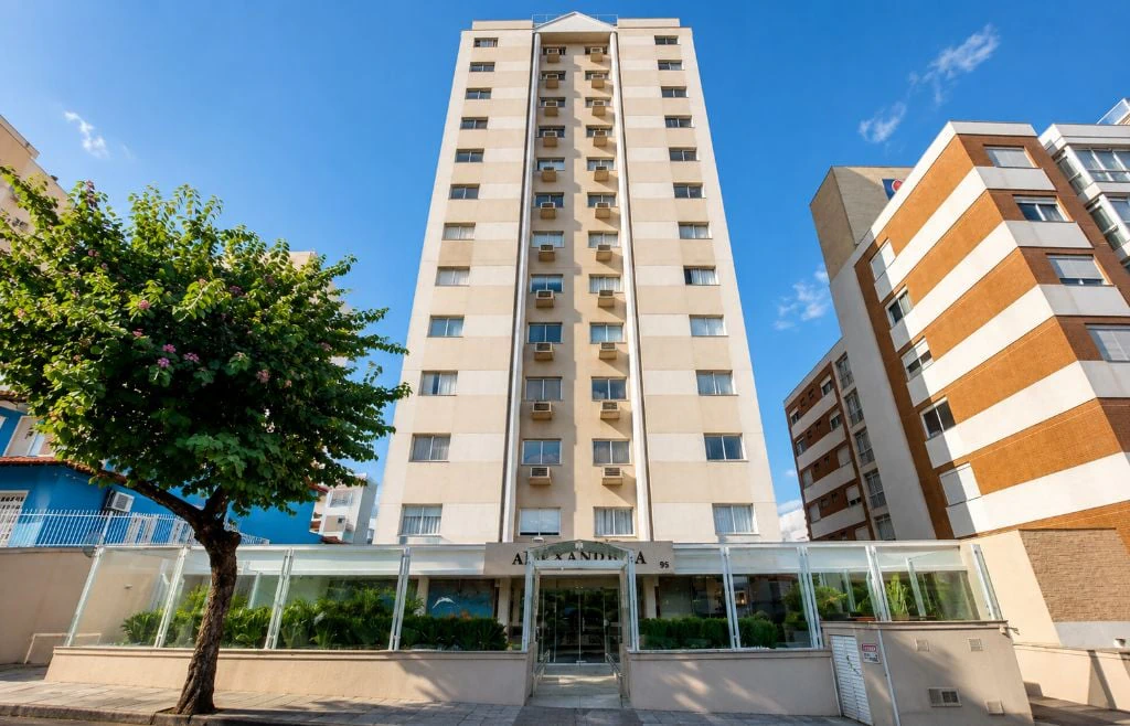 Apartamento 77 m² com 4 quartos e 2 suítes — photo 2