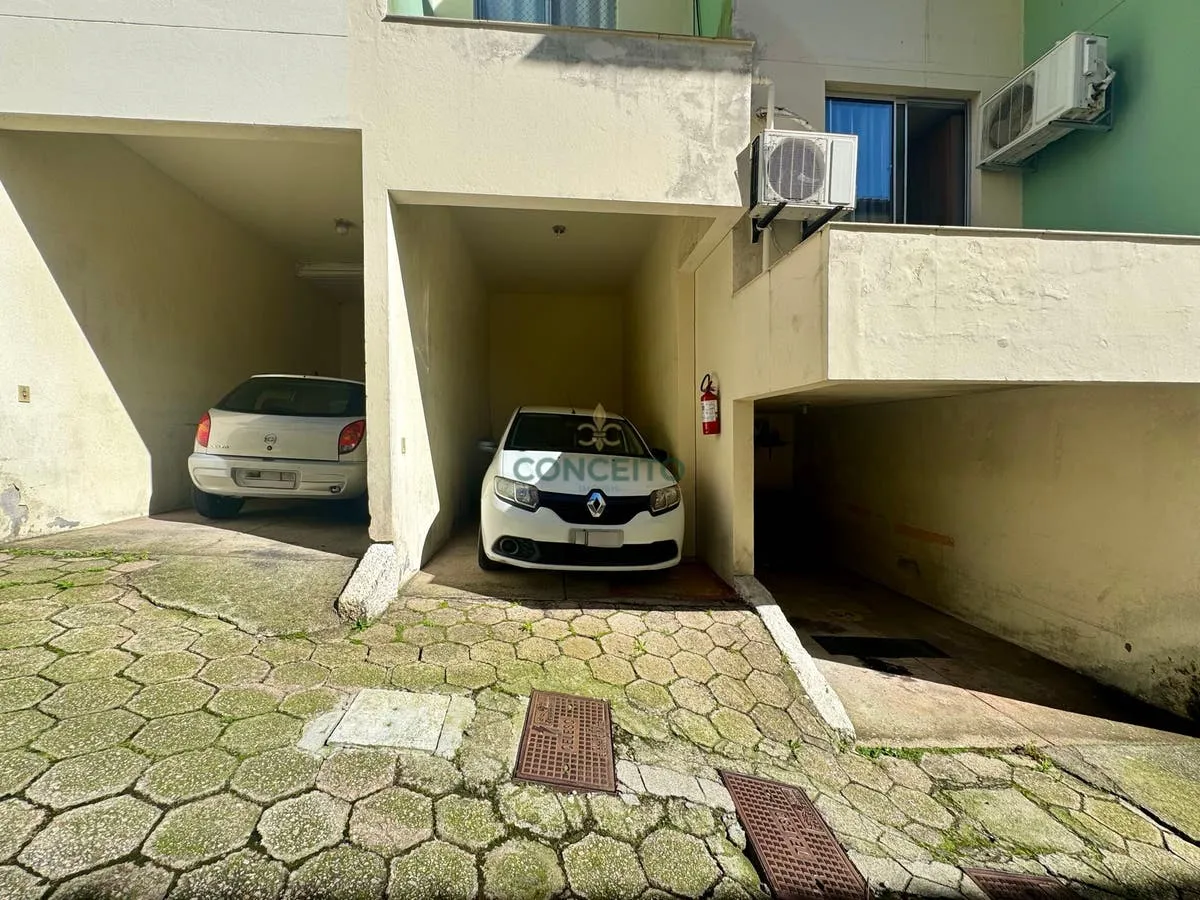 2-bedroom apartment in a building with a gym — photo 14