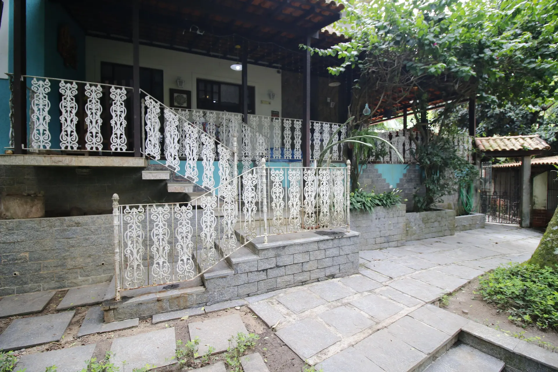 Furnished house, 700 m², with a jacuzzi — photo 68