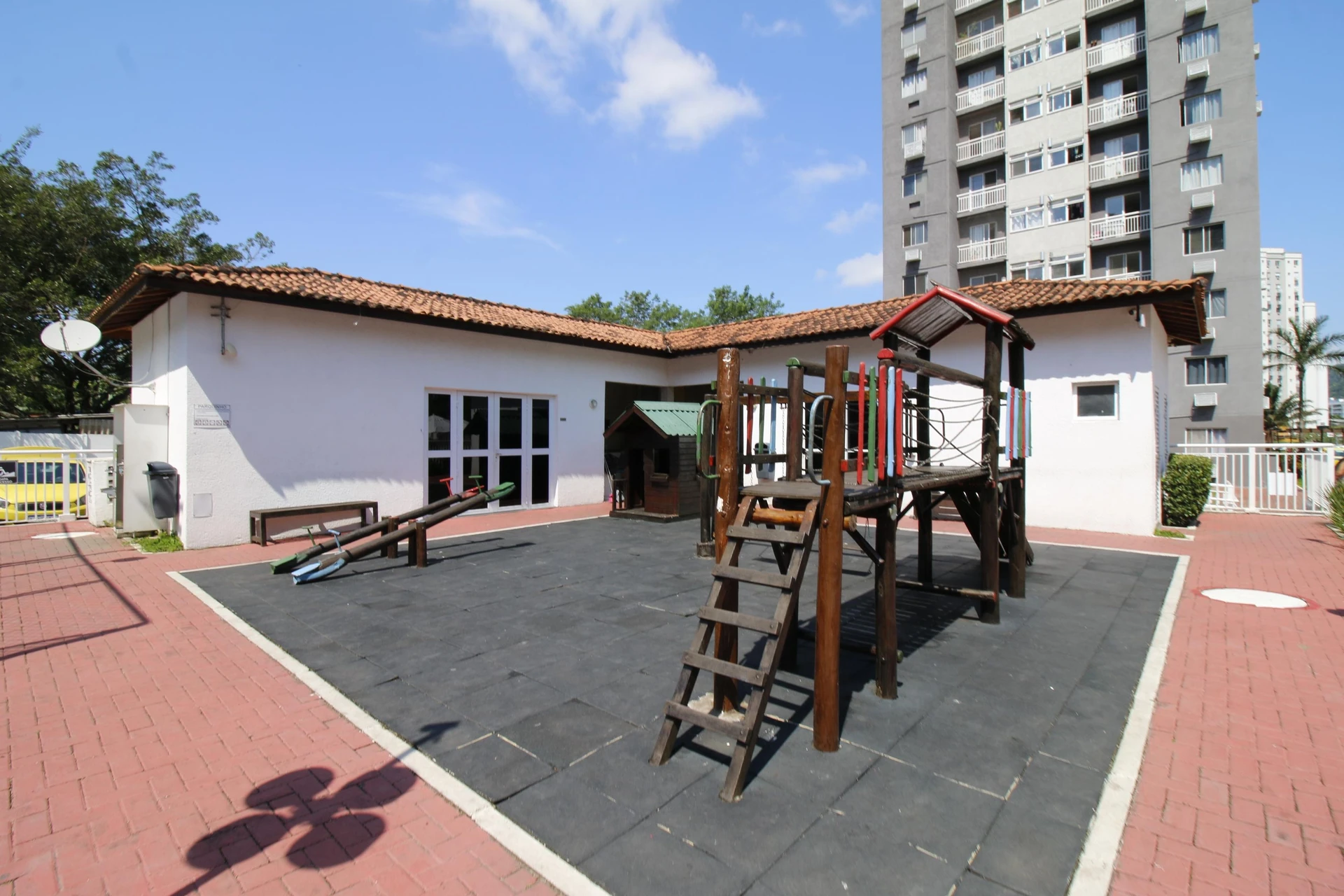 2-bedroom apartment in a building with a gym