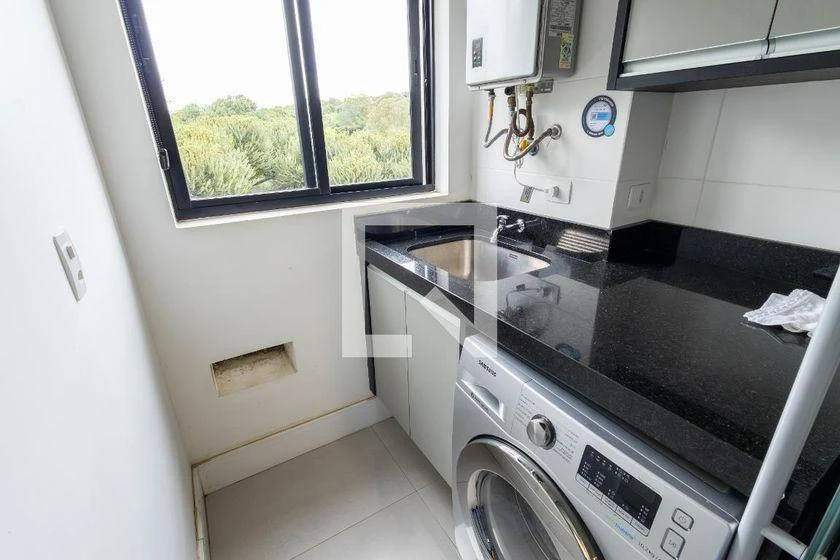 2-bedroom apartment with a park view — photo 32