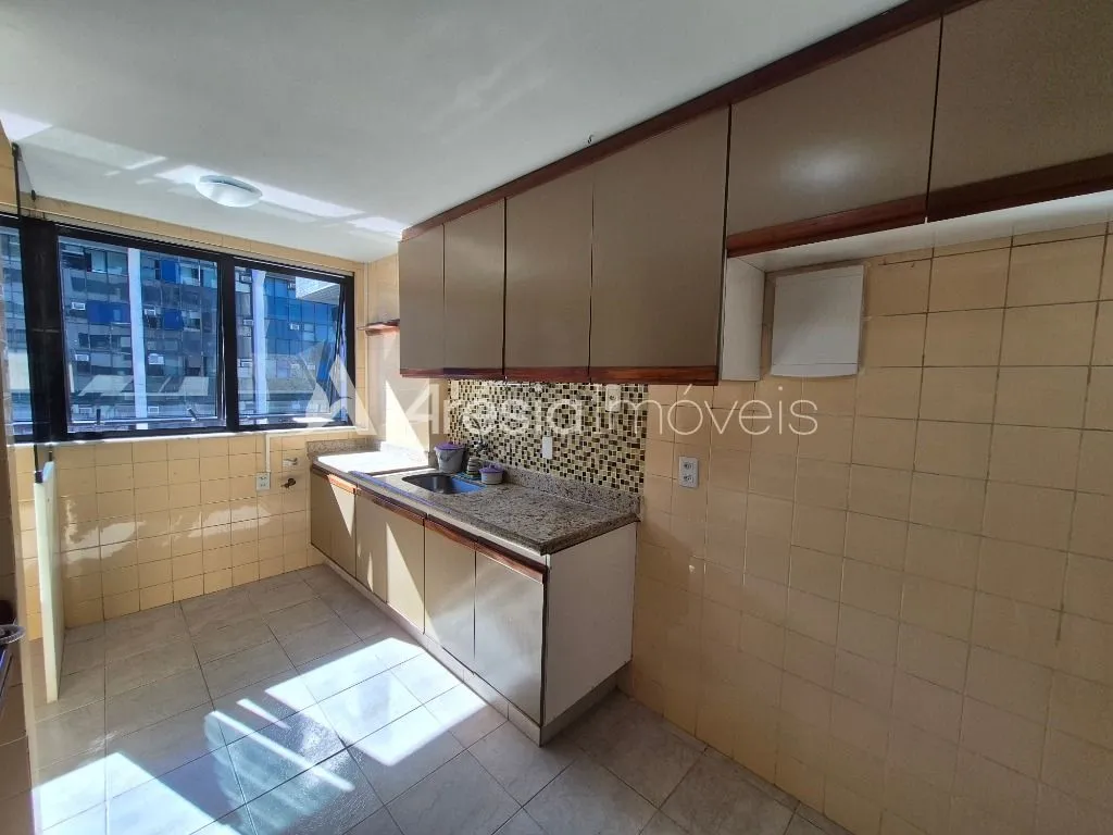 Apartment, 123 m², with wood or laminate floors — photo 7