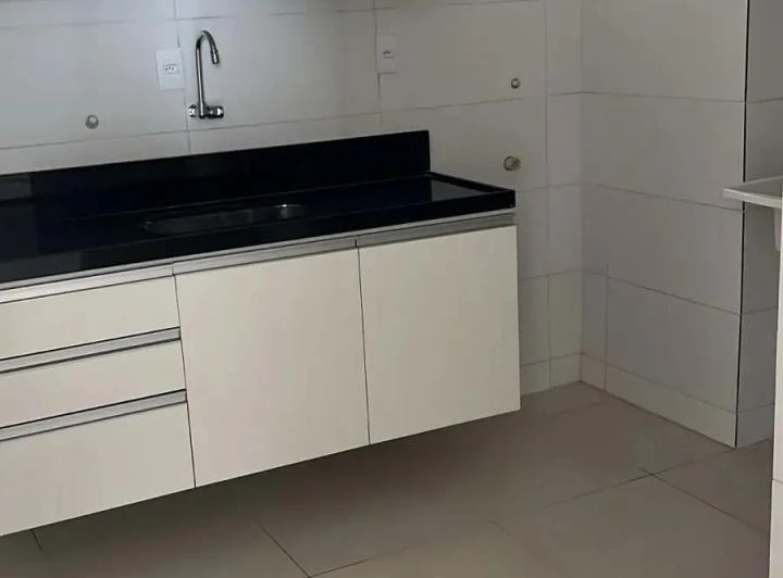 Орендна квартира на 76 м² з 3 спальнями — photo 2