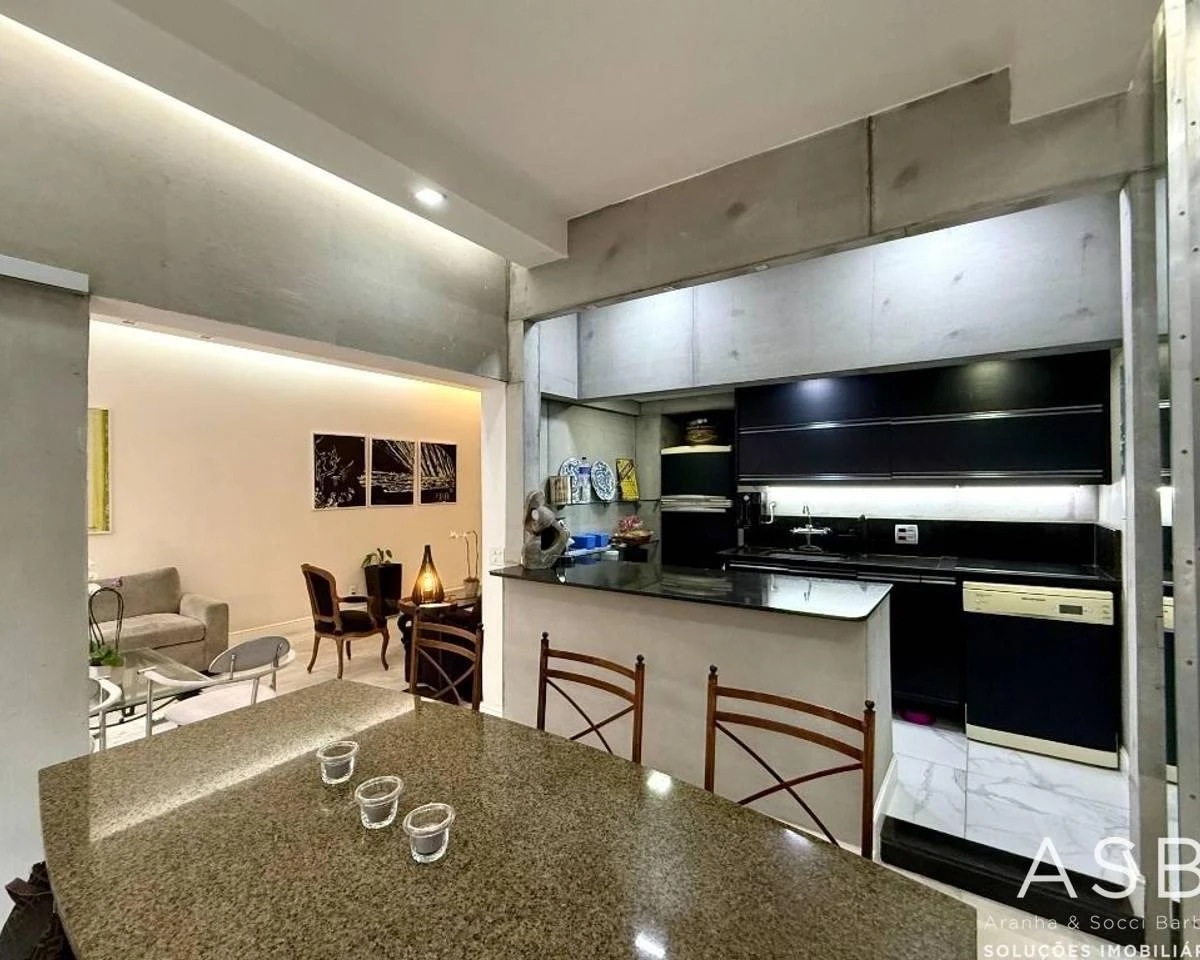 Furnished apartment with 2 en-suite bedrooms — photo 14