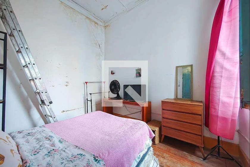 Furnished apartment with 5 bedrooms and 300 m² — photo 47