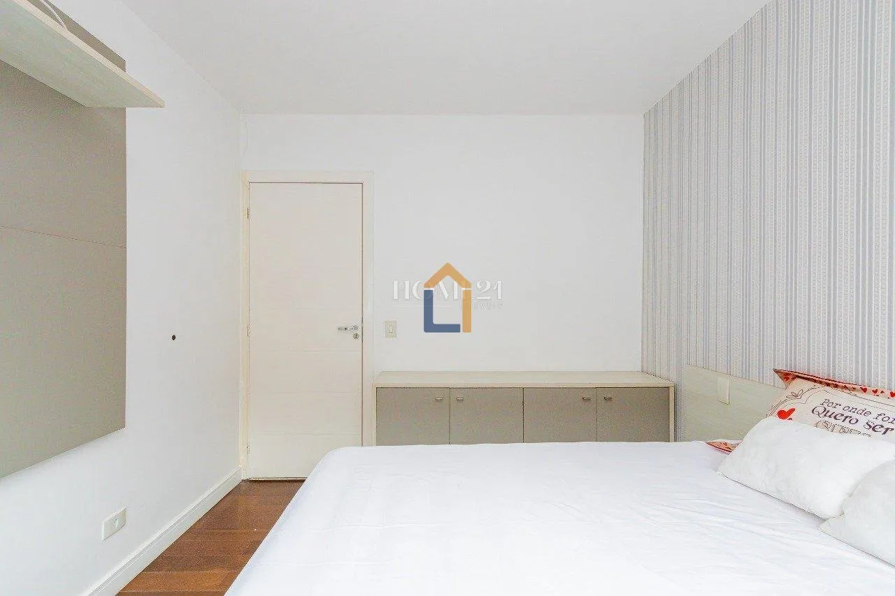 Furnished 470 m² house with 4 bedrooms and private garden — photo 109