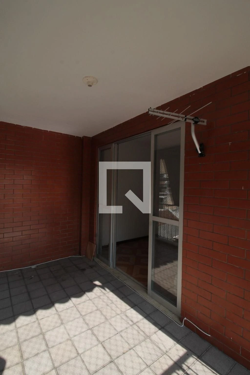 3-bedroom apartment with 95 m² and a balcony — photo 33