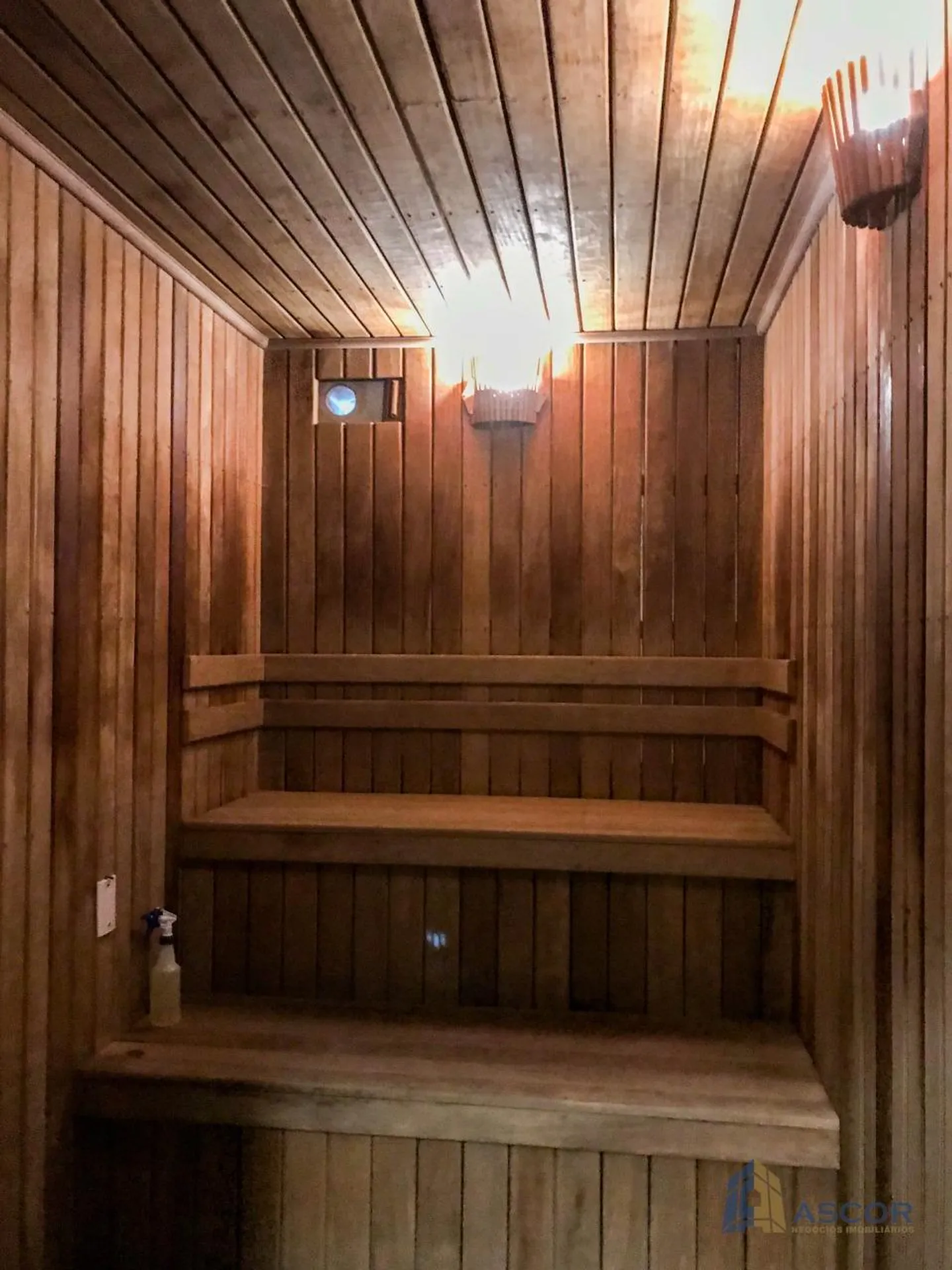 221 m² apartment with 3 en-suite bedrooms and 2 parking — photo 42