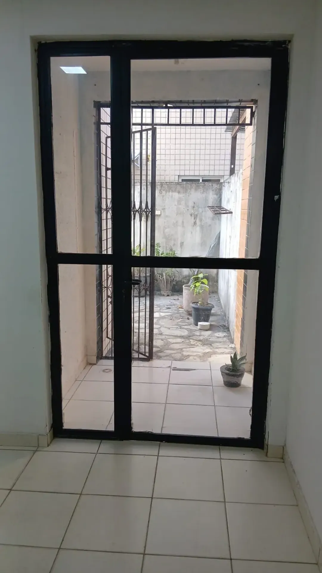 2-bedroom apartment, 1 with its own bathroom, 120 m² — photo 24
