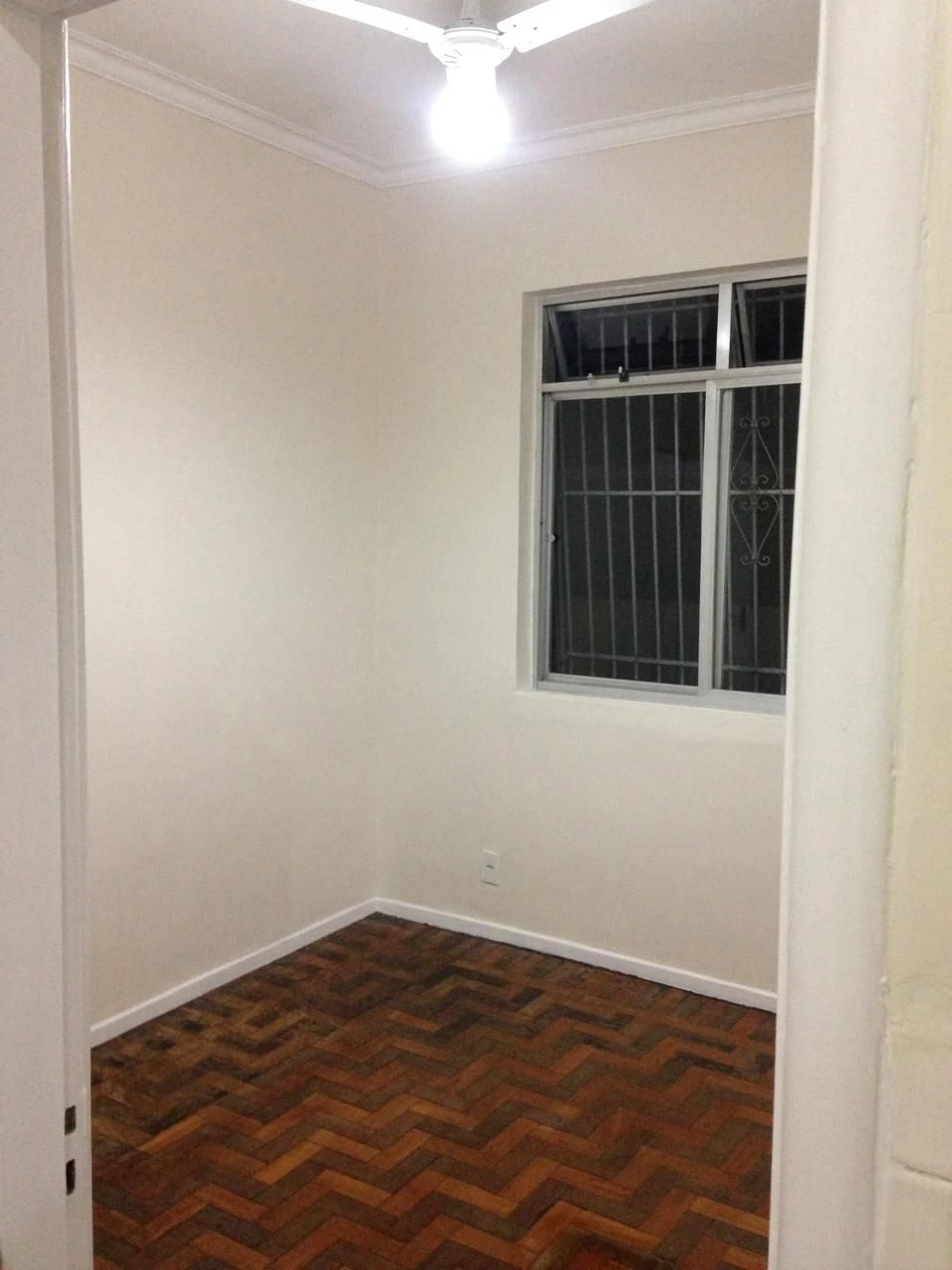 3-bedroom apartment with a separate, closed kitchen — photo 5